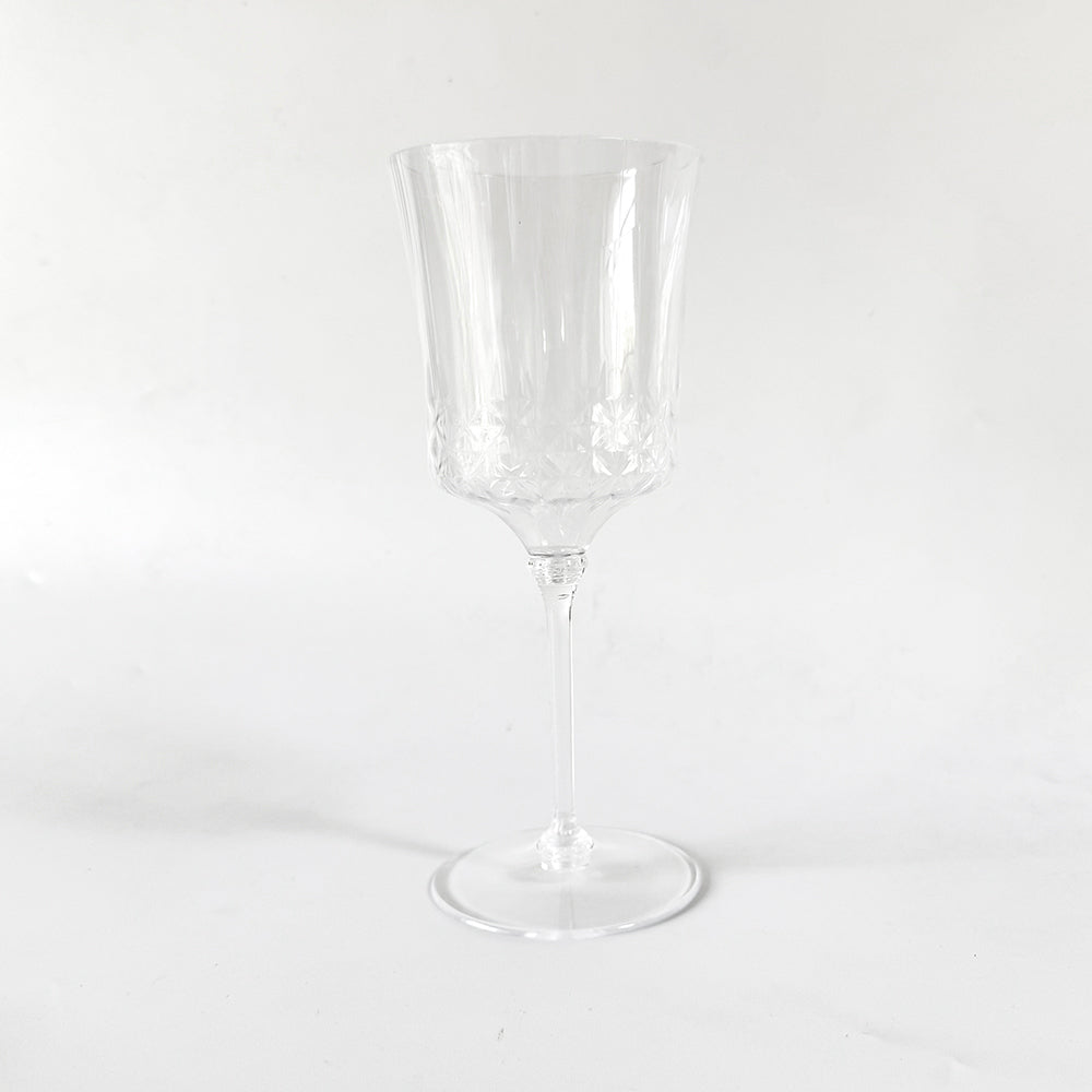 כוסות יין מעוטרות