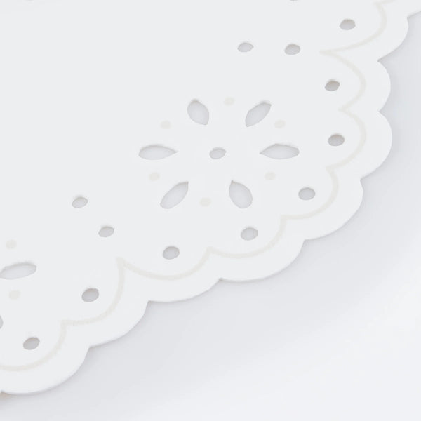 מפיות נייר קטנות לבנות בהשראת תחרה Meri Meri