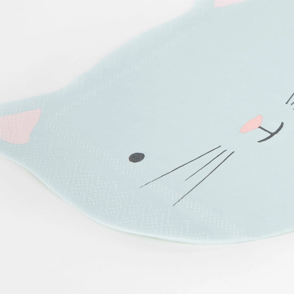 מפיות חתולים