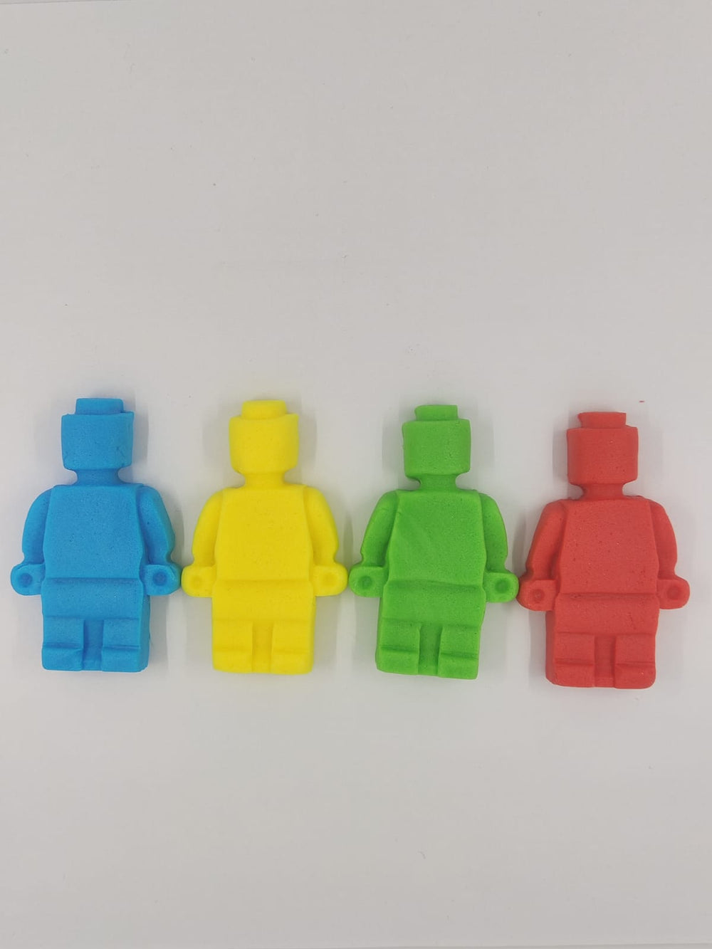 קישוט בצק סוכר -אנשי לגו