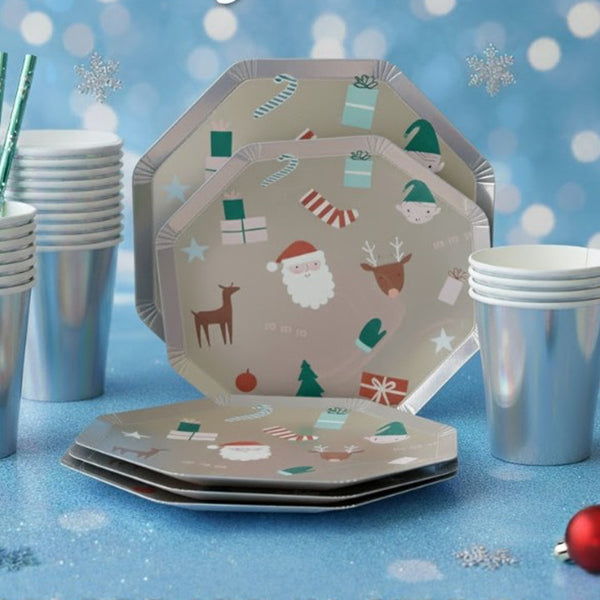 צלחות נייר גדולות כסופות לקריסמס