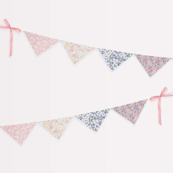 גרלנדה פרחונית מבית liberty - meri meri